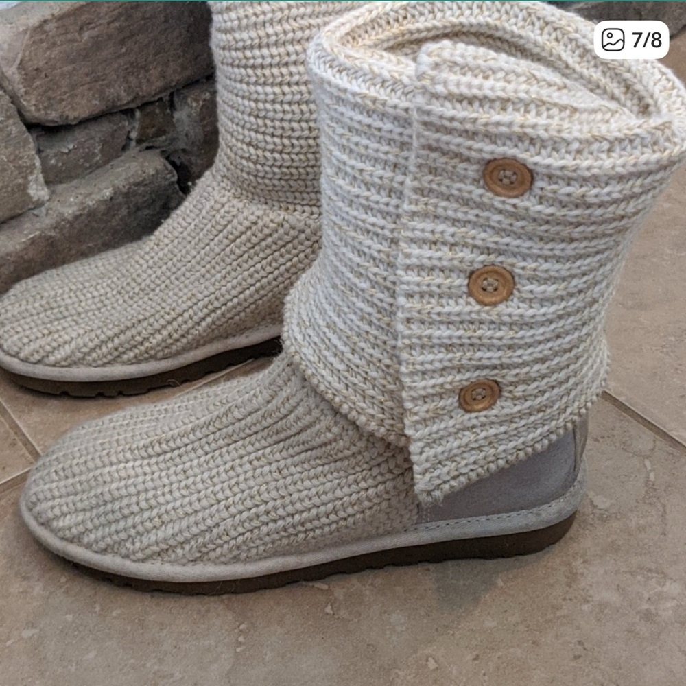 UGG Cream Knit Winter Boots - Picture 3 of 7